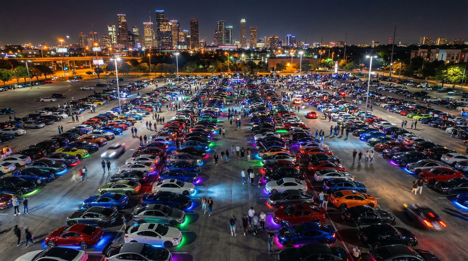 抖阴梦想与远方汽车视频展示